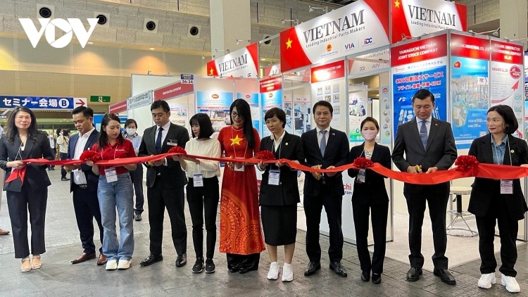 Vietnamese attends M-Tech Osaka 2022 expo